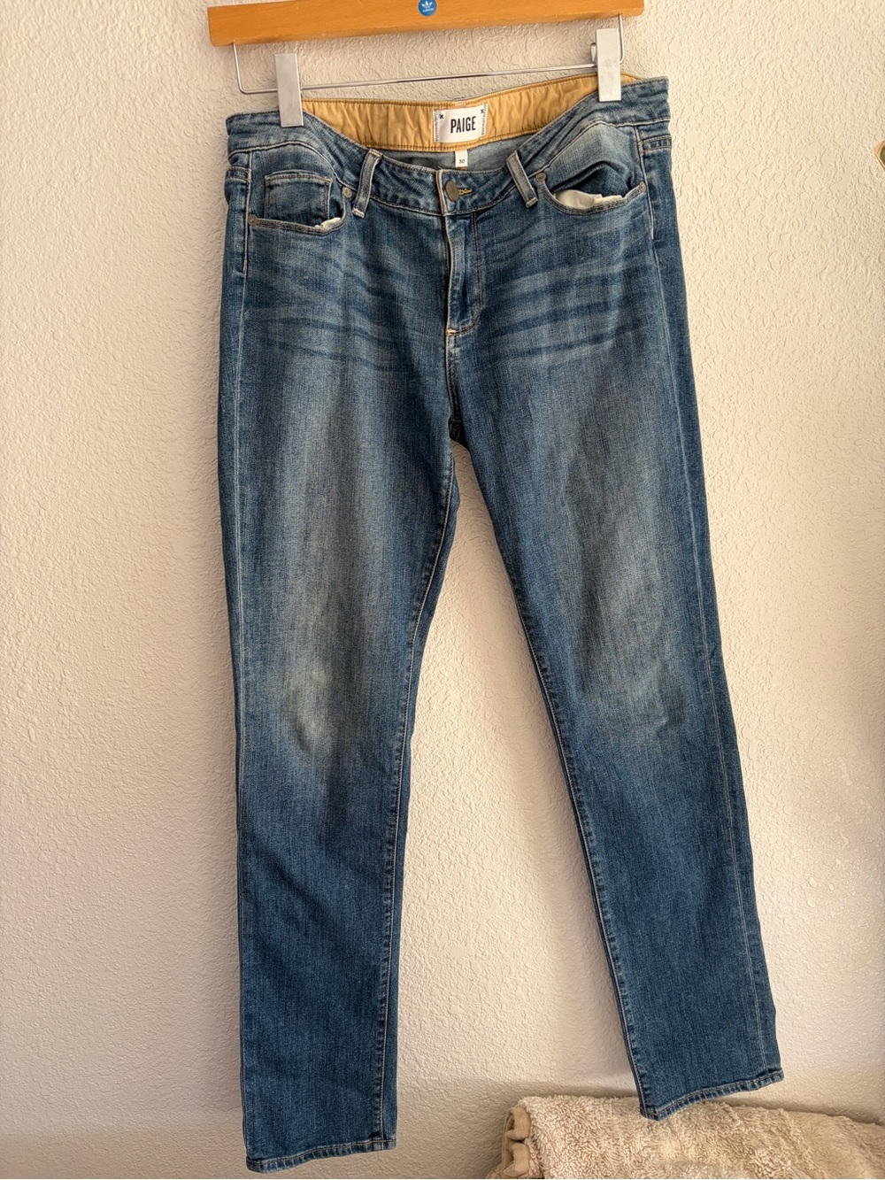 PAIGE sz 30 Slim Straight Jeans